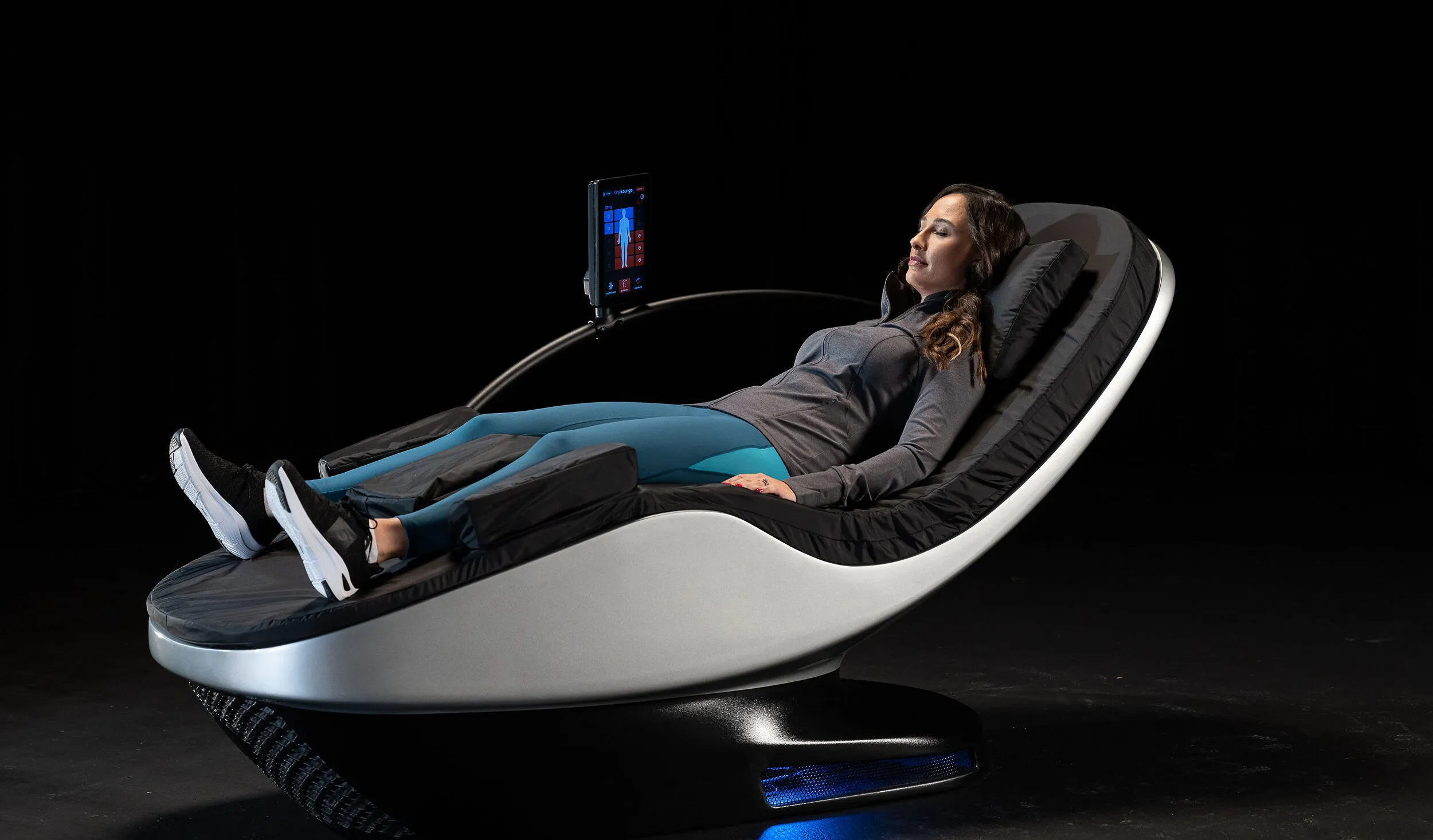 Member relaxing in a CryoLounge chair