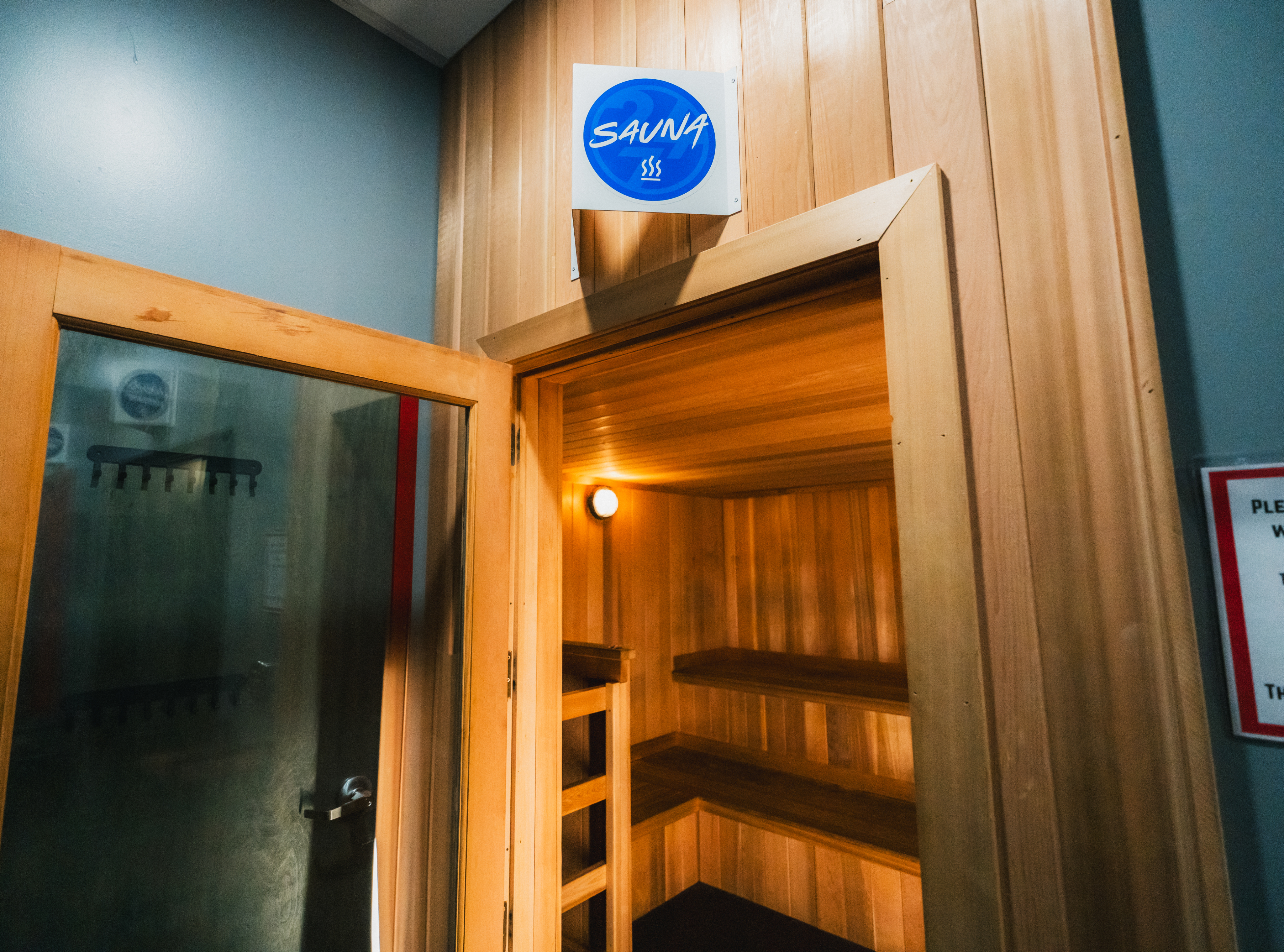 Dry Heat Sauna room